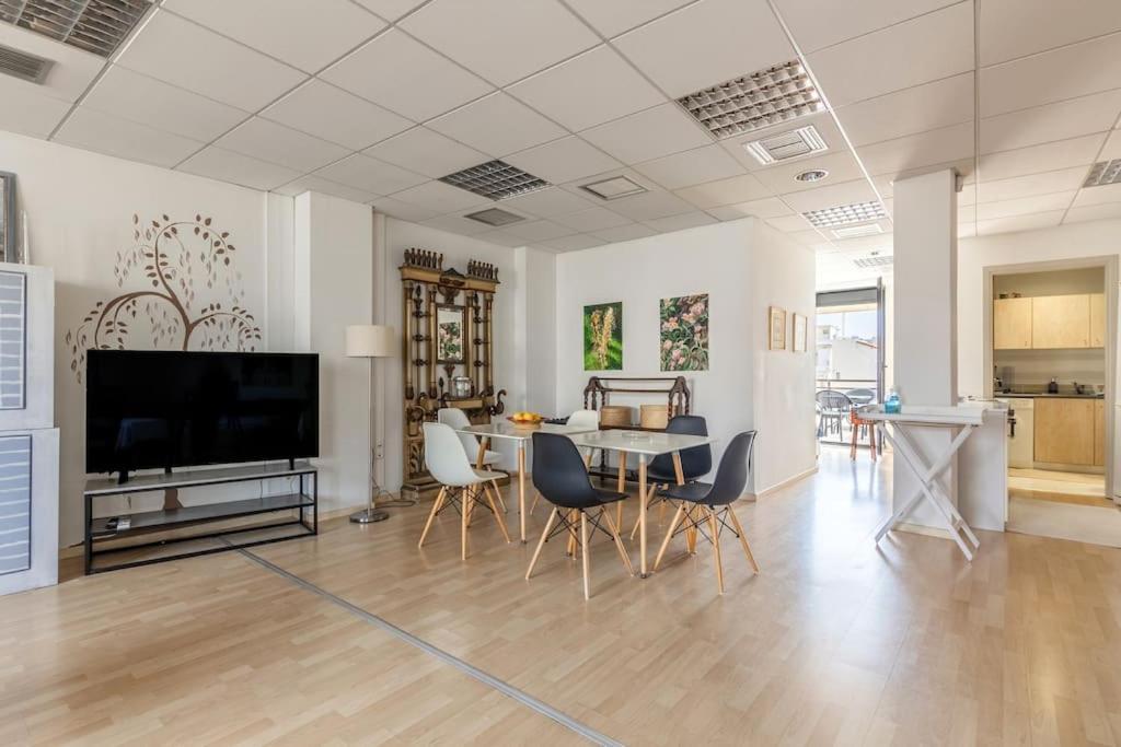 Downtown Spacious Loft Apartment Just 3 Minutes From City Centre Candia Esterno foto