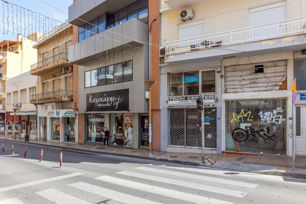 Downtown Spacious Loft Apartment Just 3 Minutes From City Centre Candia Esterno foto