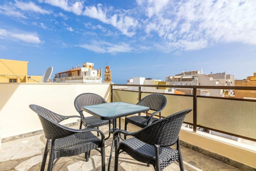 Downtown Spacious Loft Apartment Just 3 Minutes From City Centre Candia Esterno foto